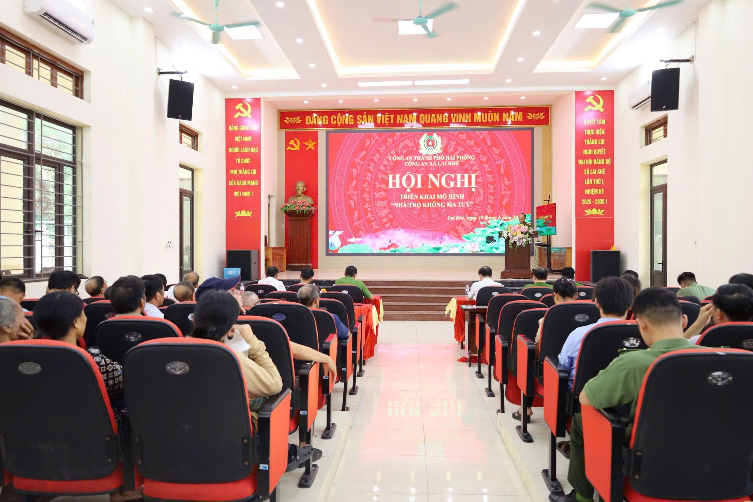 Công an xã Lai Khê ra mắt mô hình “Nhà trọ không ma túy”
